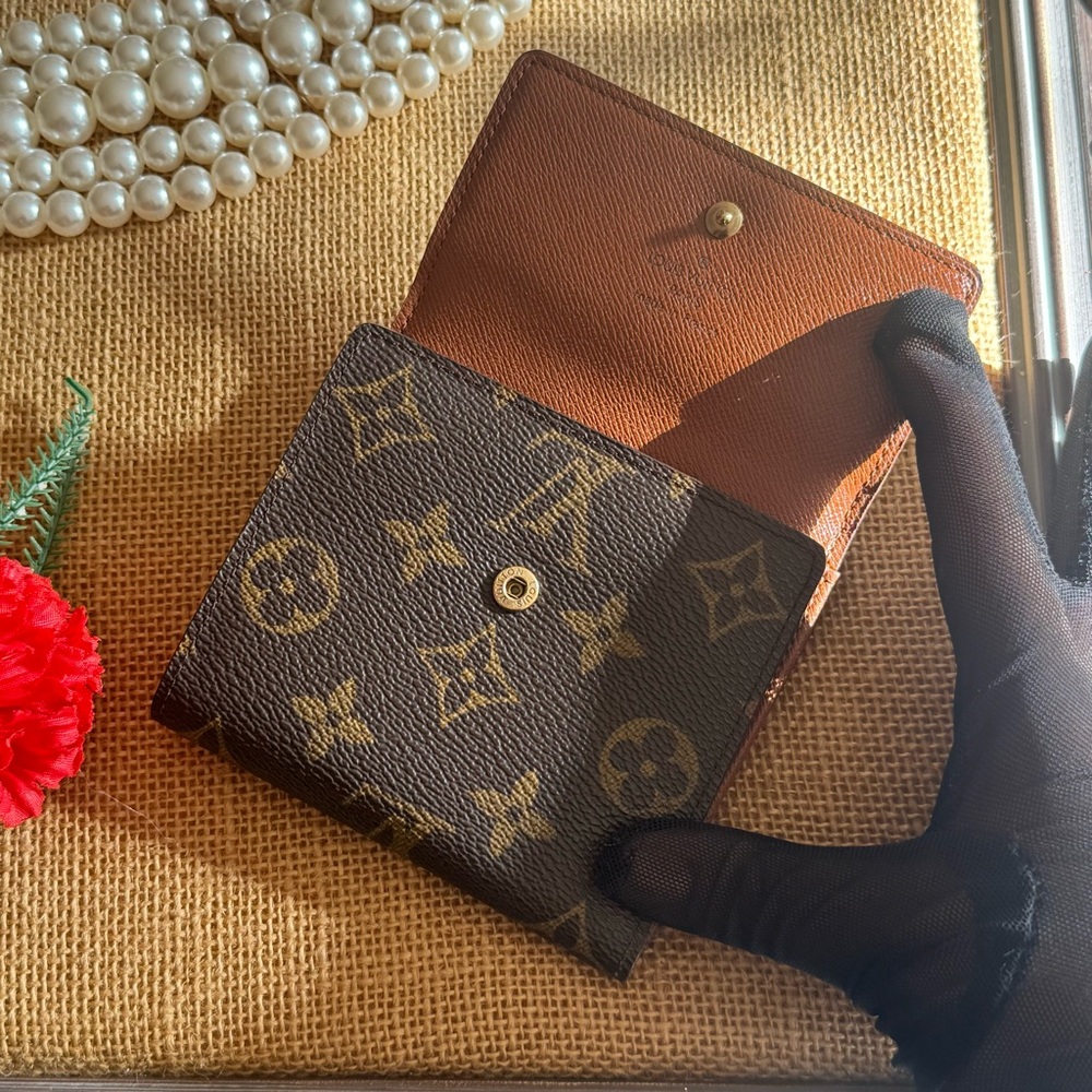 Louis Vuitton Monogram Wallet - Picture 2 of 7